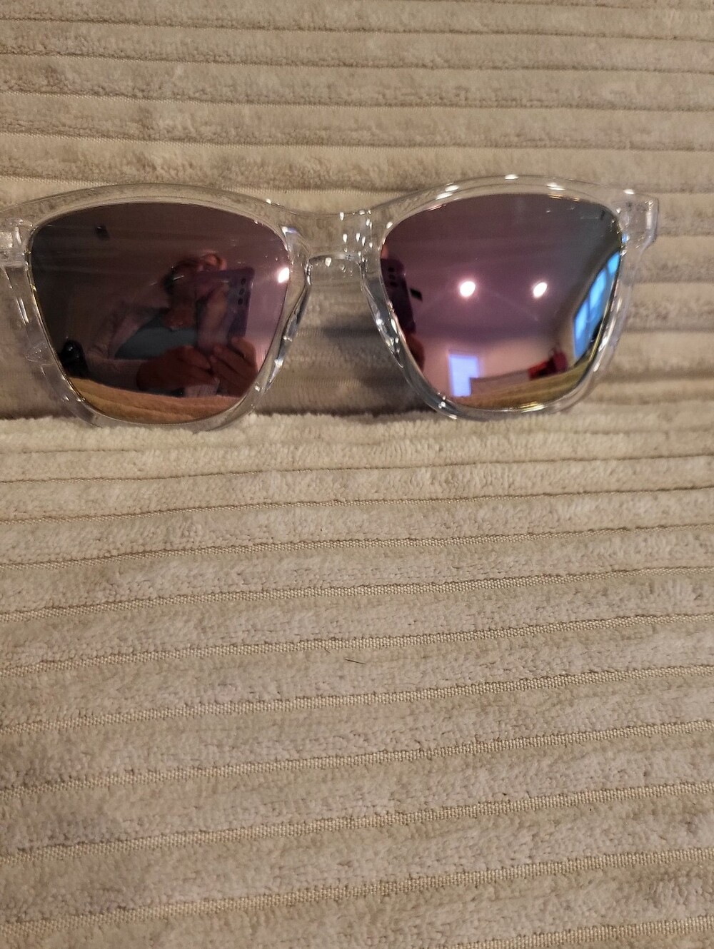 Clear Frame Sunglasses with Pink-Tinted Lenses